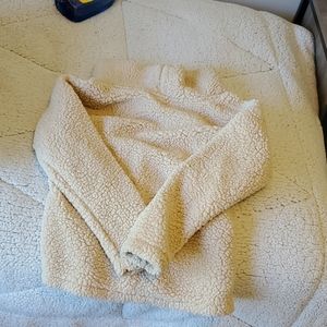 Fluffy jacket hoddie thing